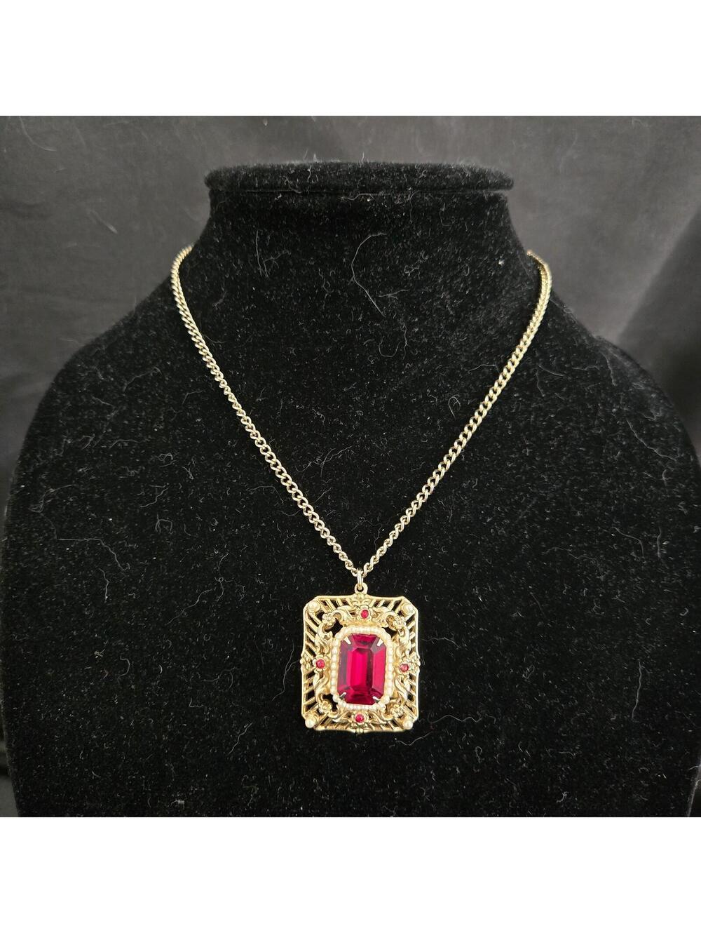 Vintage Coro Pegasus Red Glass Seed Pearl Gold Tone Victorian Style Necklace